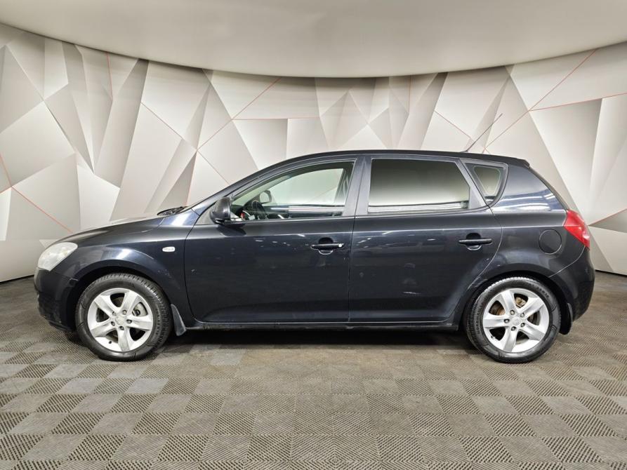 Kia Ceed I Москва  - изображение 5