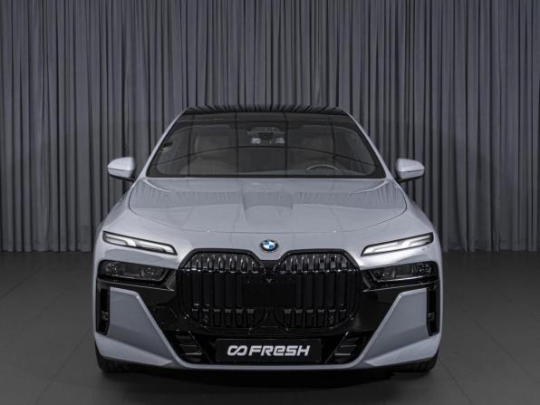 BMW 7 серии VII (G70) с пробегом 2023 года, цена 15 339 000 рублей, 18179 км, седан, Автокод Объявления