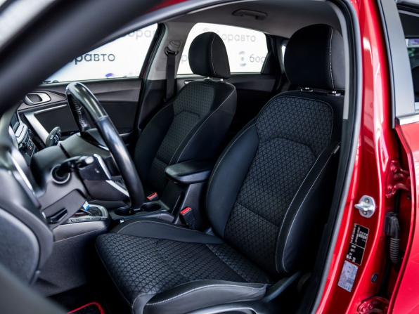 Kia Ceed III с пробегом 2018 года, цена 1 640 000 рублей, 119705 км, хэтчбек, Автокод Объявления
