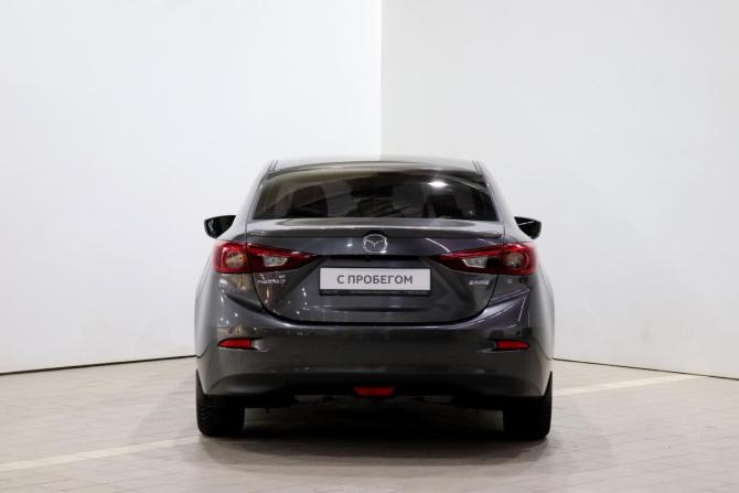 Mazda 3 III (BM) Рестайлинг с пробегом 2018 года, цена 1 510 000 рублей, 66450 км, седан, Автокод Объявления