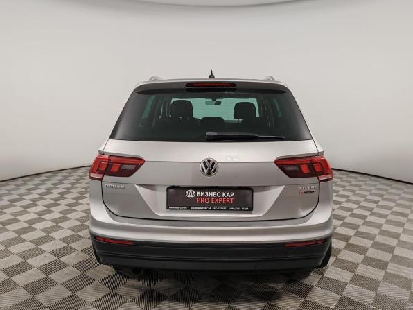 Volkswagen Tiguan II с пробегом 2017 года, цена 2 229 000 рублей, 123455 км, внедорожник, Автокод Объявления