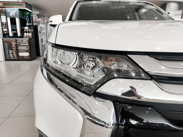 Mitsubishi Outlander III Рестайлинг 3 с пробегом 2018 года, цена 1 630 000 рублей, 200290 км, внедорожник, Автокод Объявления