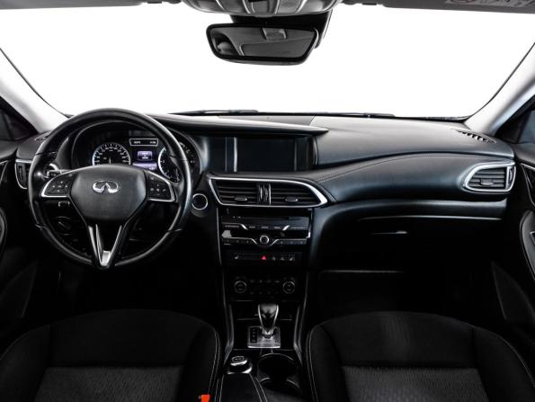 Infiniti Q30 с пробегом 2017 года, цена 1 649 509 рублей, 163395 км, хэтчбек, Автокод Объявления