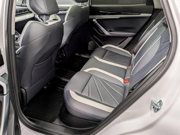 Geely Atlas II с пробегом 2025 года, цена 3 330 000 рублей, 2623 км, внедорожник, Автокод Объявления