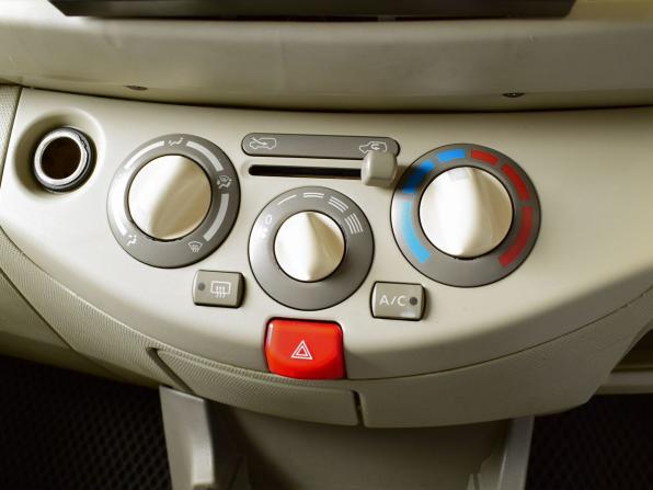 Nissan March III (K12) с пробегом 2002 года, цена 269 999 рублей, 251805 км, хэтчбек, Автокод Объявления