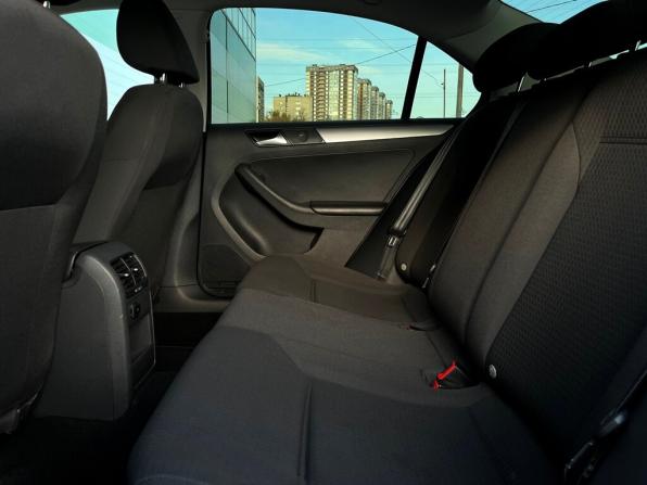 Volkswagen Jetta VI Рестайлинг с пробегом 2015 года, цена 1 098 200 рублей, 131130 км, седан, Автокод Объявления