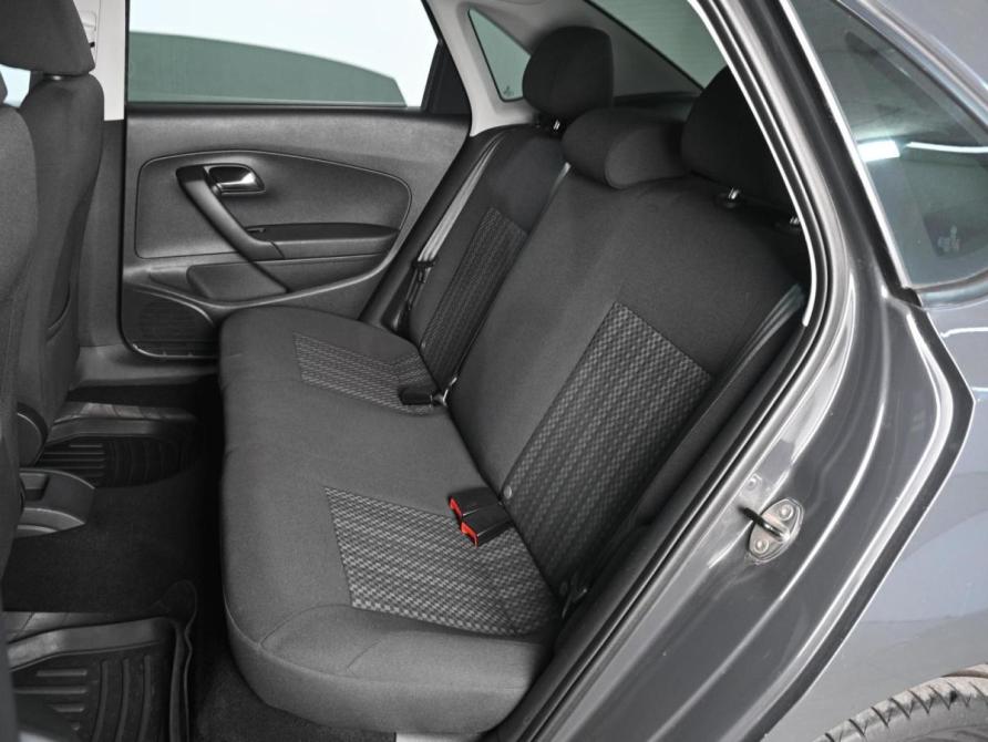 Volkswagen Polo V Рестайлинг Ростов-на-Дону  - изображение 9