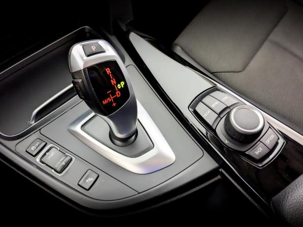 BMW 3 серии VI (F3x) Рестайлинг с пробегом 2018 года, цена 2 150 000 рублей, 87480 км, седан, Автокод Объявления