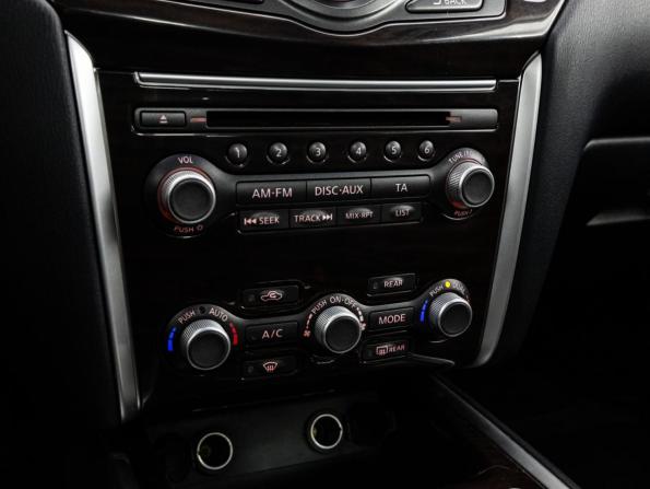Nissan Pathfinder IV с пробегом 2015 года, цена 1 799 000 рублей, 153704 км, внедорожник, Автокод Объявления
