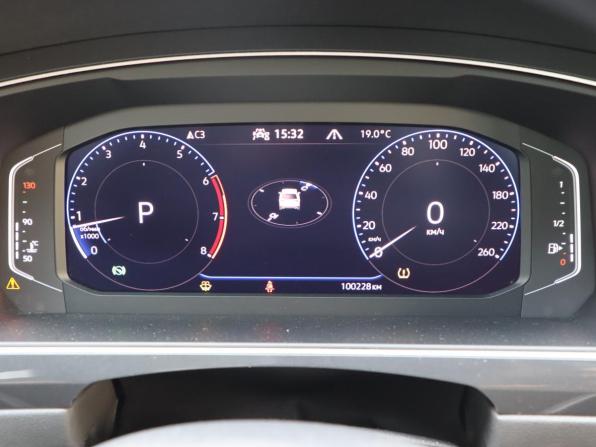 Volkswagen Tiguan II Рестайлинг с пробегом 2021 года, цена 2 790 000 рублей, 100228 км, внедорожник, Автокод Объявления