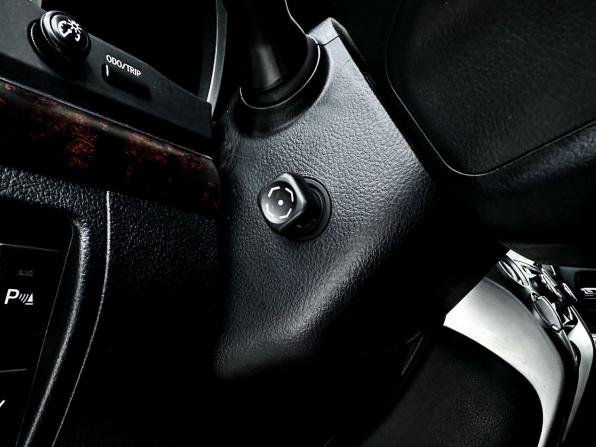 Toyota Land Cruiser 200 Series Рестайлинг 1 с пробегом 2012 года, цена 4 510 000 рублей, 168495 км, внедорожник, Автокод Объявления