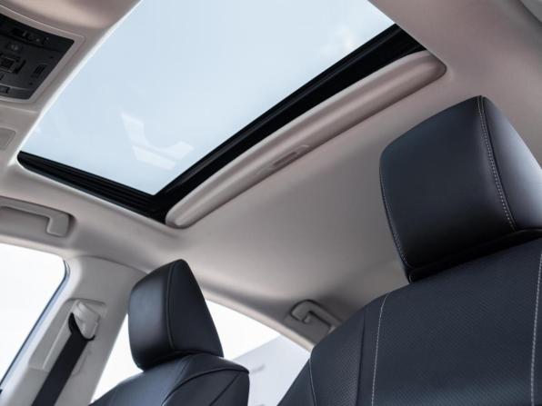 Lexus ES VII Рестайлинг с пробегом 2021 года, цена 4 449 000 рублей, 83201 км, седан, Автокод Объявления