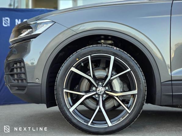 Новый Volkswagen Touareg III Рестайлинг 2025 года, цена 7 990 000 рублей, внедорожник, Автокод Объявления