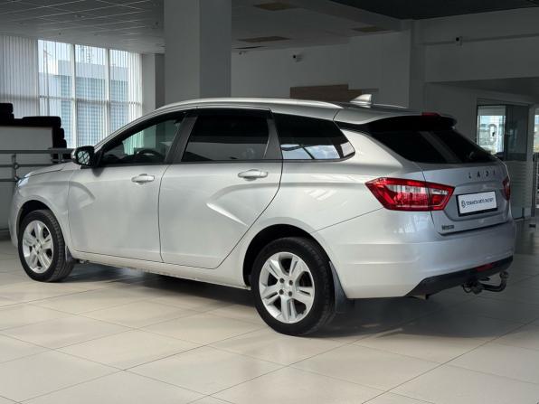 Lada (ВАЗ) Vesta I с пробегом 2022 года, цена 1 096 000 рублей, 107451 км, универсал, Автокод Объявления