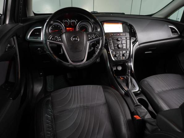 Opel Astra J Рестайлинг с пробегом 2014 года, цена 999 000 рублей, 164926 км, седан, Автокод Объявления