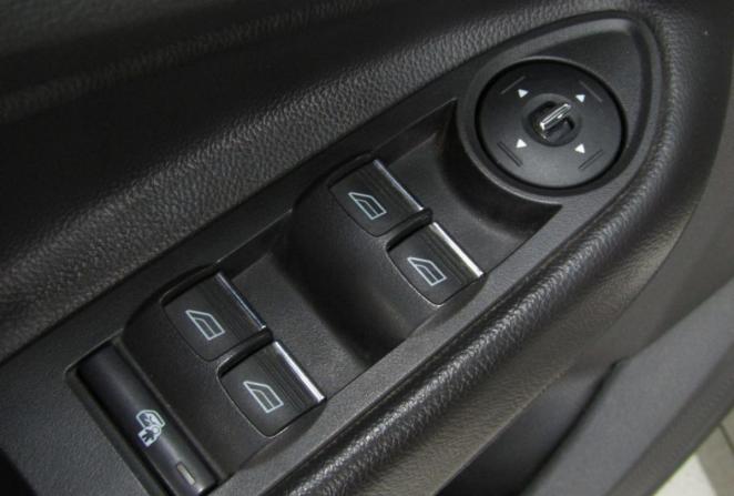 Ford Kuga II с пробегом 2012 года, цена 885 000 рублей, 388572 км, внедорожник, Автокод Объявления