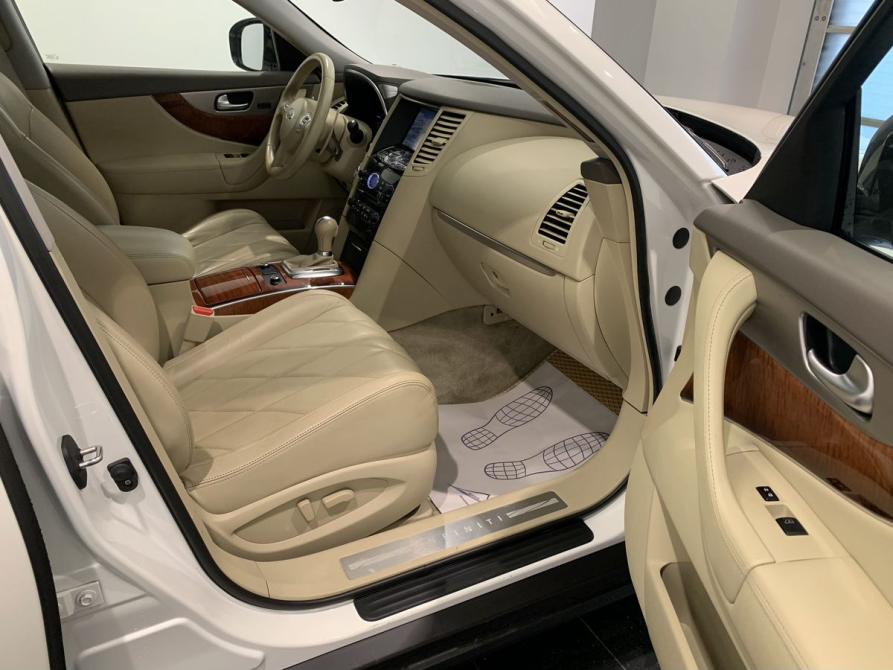 Infiniti QX70 Санкт-Петербург  - изображение 11