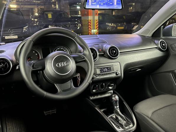 Audi A1 I (8X) с пробегом 2014 года, цена 990 000 рублей, 74753 км, хэтчбек, Автокод Объявления