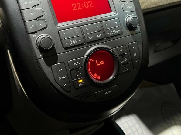 Kia Soul I Рестайлинг с пробегом 2011 года, цена 900 000 рублей, 169499 км, хэтчбек, Автокод Объявления