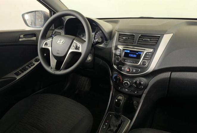Hyundai Solaris I Рестайлинг с пробегом 2015 года, цена 940 000 рублей, 170470 км, седан, Автокод Объявления