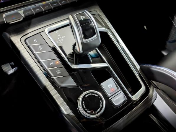 Geely Atlas Pro с пробегом 2024 года, цена 2 250 000 рублей, 42555 км, внедорожник, Автокод Объявления