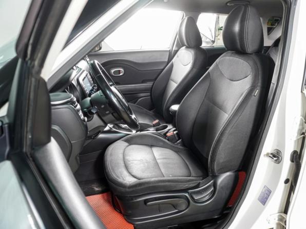 Kia Soul II Рестайлинг с пробегом 2017 года, цена 1 329 000 рублей, 244512 км, хэтчбек, Автокод Объявления