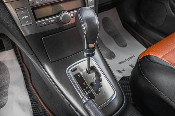 Toyota Avensis II Рестайлинг с пробегом 2008 года, цена 999 000 рублей, 280400 км, седан, Автокод Объявления
