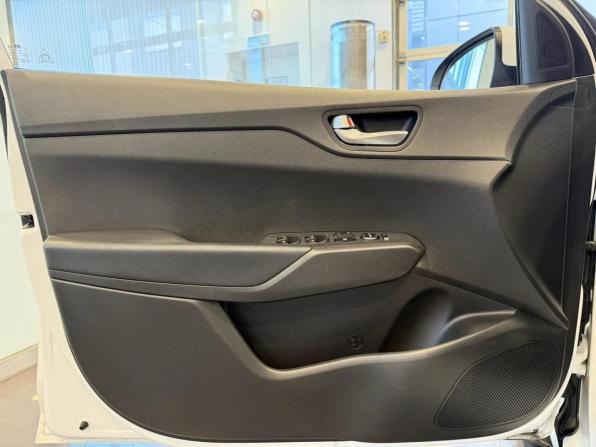 Hyundai Solaris II Рестайлинг с пробегом 2021 года, цена 1 580 000 рублей, 72655 км, седан, Автокод Объявления