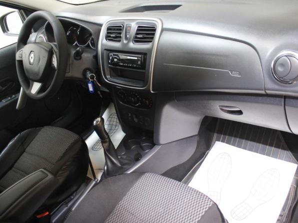 Renault Sandero II с пробегом 2016 года, цена 873 500 рублей, 108300 км, хэтчбек, Автокод Объявления