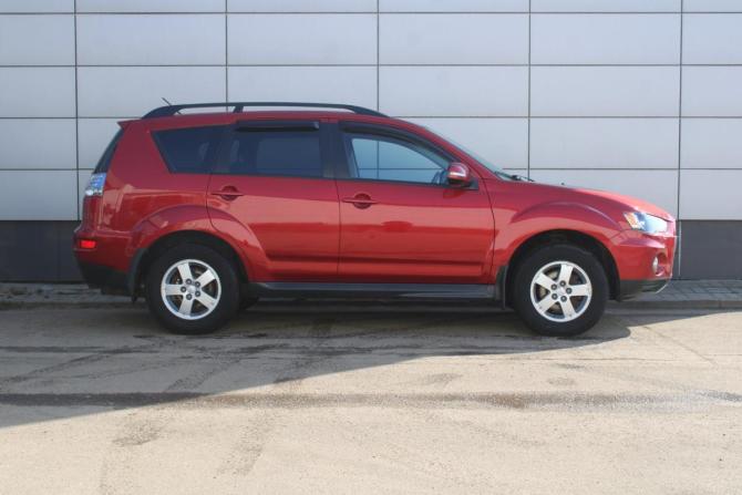 Mitsubishi Outlander II Рестайлинг с пробегом 2011 года, цена 995 000 рублей, 188263 км, внедорожник, Автокод Объявления