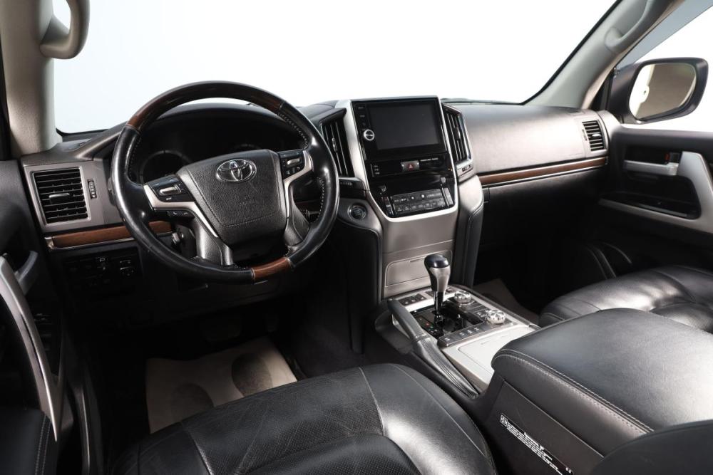 Toyota Land Cruiser 200 Series Рестайлинг 2 Новосибирск  - изображение 8