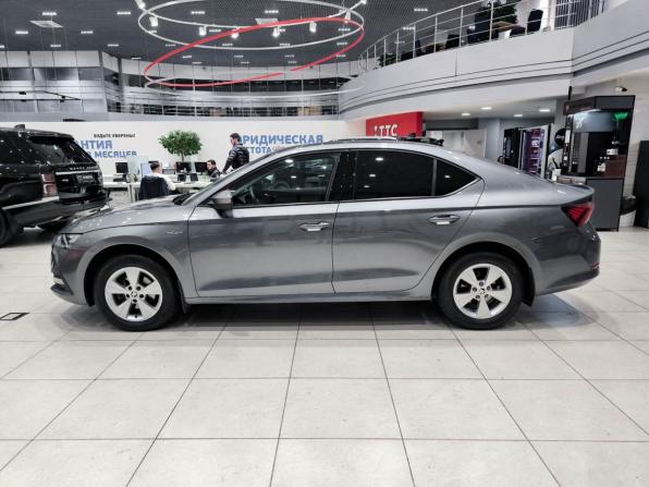 Skoda Octavia IV (A8) с пробегом 2021 года, цена 2 070 000 рублей, 132240 км, лифтбек, Автокод Объявления