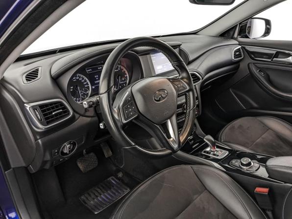 Infiniti Q30 с пробегом 2017 года, цена 2 550 000 рублей, 54096 км, хэтчбек, Автокод Объявления