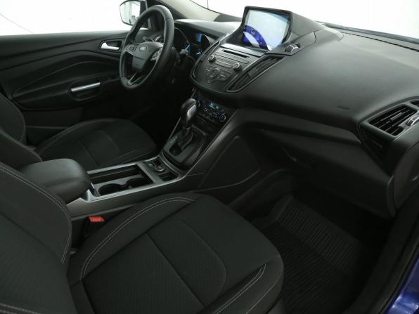 Ford Kuga II Рестайлинг с пробегом 2017 года, цена 1 529 000 рублей, 150000 км, внедорожник, Автокод Объявления