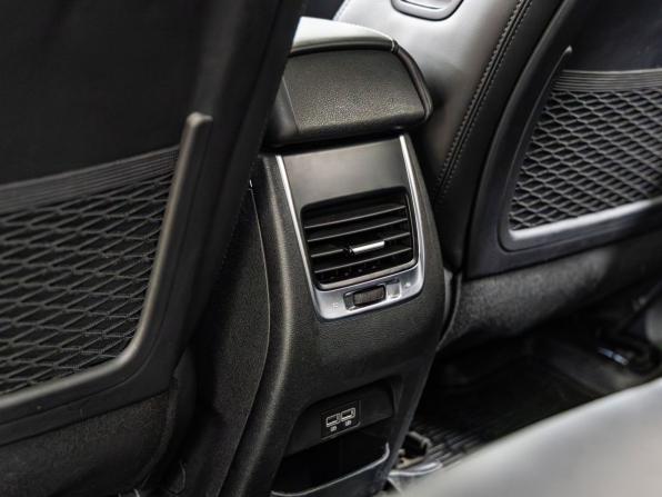 Geely Atlas I с пробегом 2019 года, цена 1 648 000 рублей, 64792 км, внедорожник, Автокод Объявления