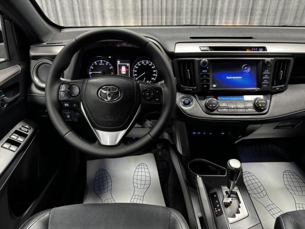Toyota RAV4 IV (XA40) Рестайлинг с пробегом 2017 года, цена 2 300 000 рублей, 155954 км, внедорожник, Автокод Объявления