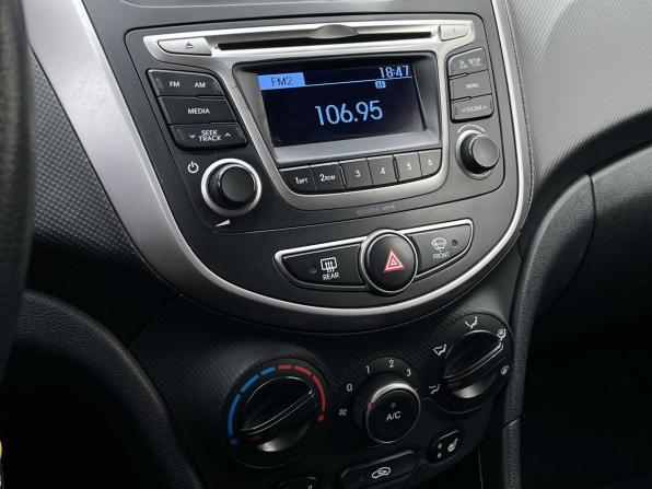 Hyundai Solaris I Рестайлинг с пробегом 2014 года, цена 880 000 рублей, 200927 км, седан, Автокод Объявления