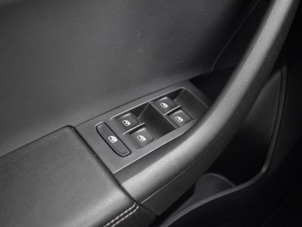 Skoda Rapid II с пробегом 2022 года, цена 2 037 900 рублей, 53525 км, лифтбек, Автокод Объявления