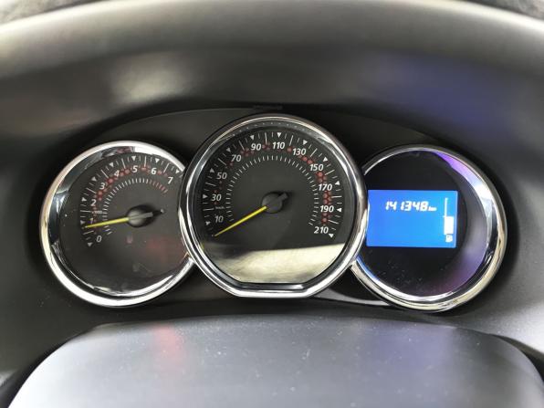 Renault Sandero II с пробегом 2016 года, цена 920 000 рублей, 141347 км, хэтчбек, Автокод Объявления