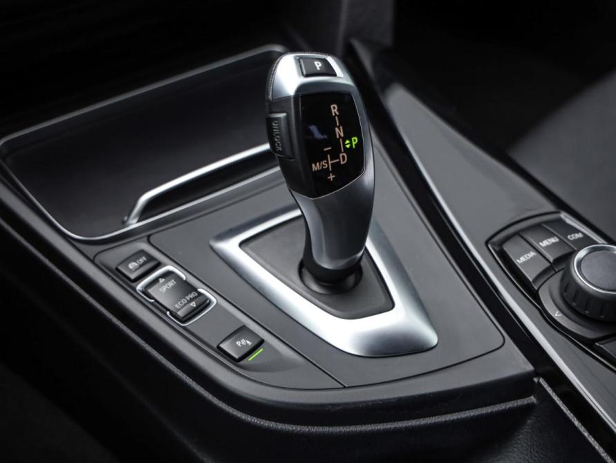 BMW 3 серии VI (F3x) Рестайлинг Санкт-Петербург  - изображение 18