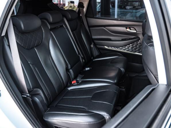 Hyundai Santa Fe IV Рестайлинг с пробегом 2020 года, цена 3 240 000 рублей, 93722 км, внедорожник, Автокод Объявления
