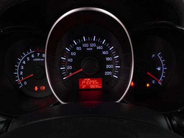 Kia Rio III Рестайлинг с пробегом 2017 года, цена 1 149 000 рублей, 98235 км, хэтчбек, Автокод Объявления