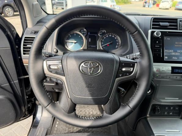 Toyota Land Cruiser Prado 150 Series Рестайлинг 2 с пробегом 2018 года, цена 4 100 000 рублей, 241379 км, внедорожник, Автокод Объявления