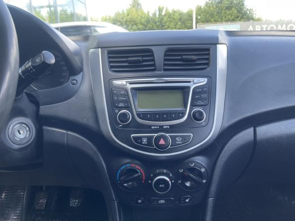 Hyundai Solaris I с пробегом 2013 года, цена 728 500 рублей, 128613 км, седан, Автокод Объявления