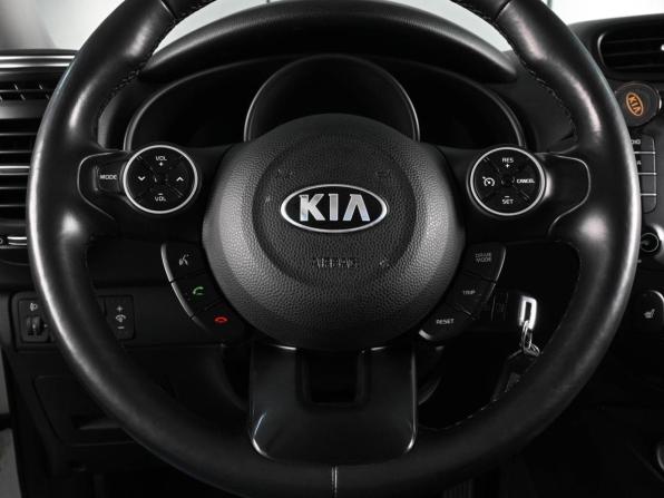 Kia Soul II Рестайлинг с пробегом 2017 года, цена 1 629 000 рублей, 125731 км, хэтчбек, Автокод Объявления