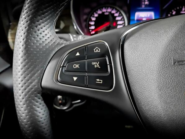 Mercedes-Benz V-Класс III (W447) Рестайлинг с пробегом 2023 года, цена 10 250 000 рублей, 40320 км, минивэн, Автокод Объявления