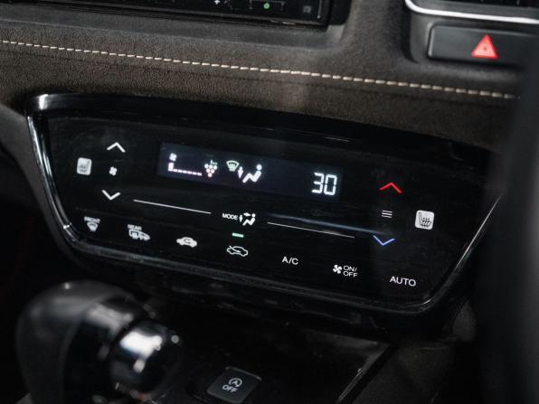 Honda Vezel I Рестайлинг с пробегом 2018 года, цена 1 970 000 рублей, 87254 км, внедорожник, Автокод Объявления