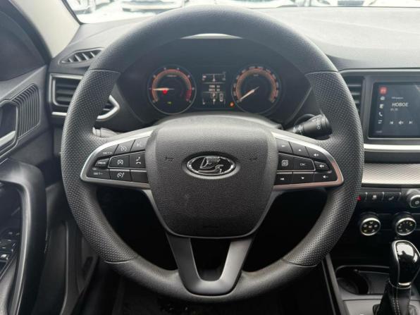 Lada (ВАЗ) Vesta I Рестайлинг (NG) с пробегом 2024 года, цена 1 379 000 рублей, 17100 км, седан, Автокод Объявления