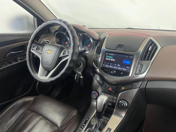 Chevrolet Cruze I Рестайлинг с пробегом 2013 года, цена 748 000 рублей, 220983 км, хэтчбек, Автокод Объявления