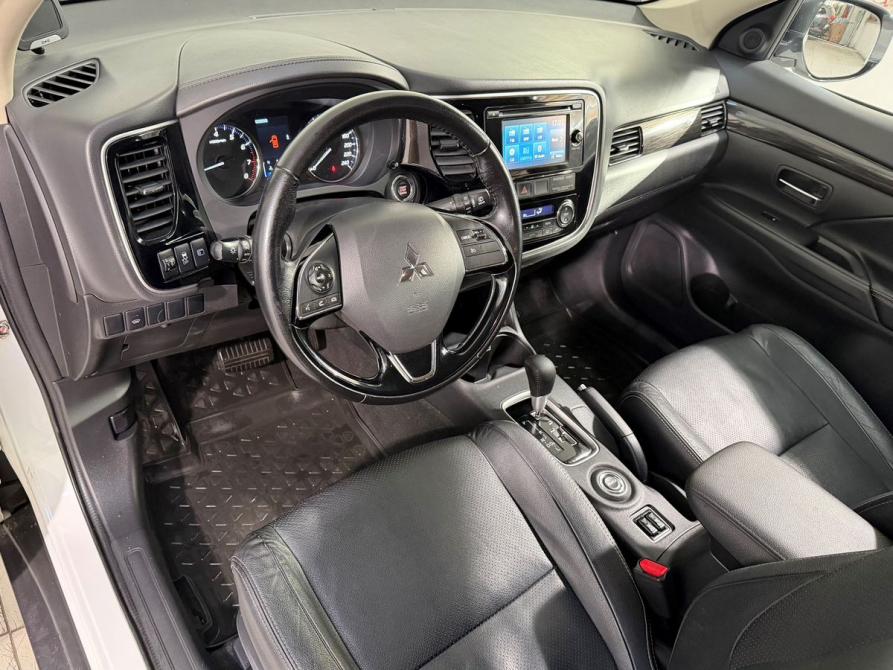 Mitsubishi Outlander III Рестайлинг 2 Химки  - изображение 10